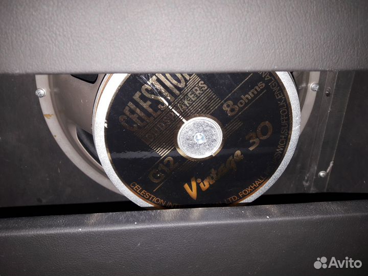 Ламповый гитарный комбоусилитель