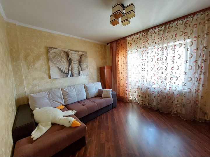 3-к. квартира, 84 м², 9/9 эт.