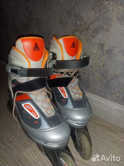 Роликовые коньки