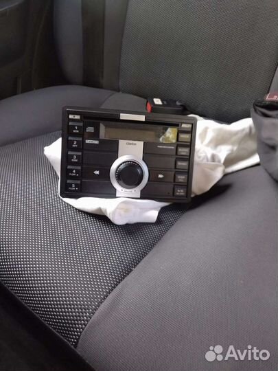 Магнитола clarion