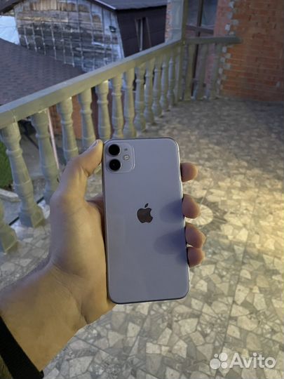 iPhone 11, 64 ГБ