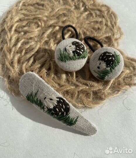 Заколки и резинки для волос