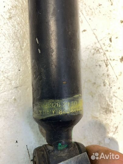 Задний амортизатор Mercedes W203 C-Class