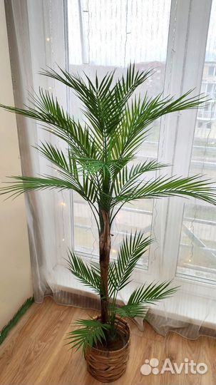 Искусственная пальма интерьерная