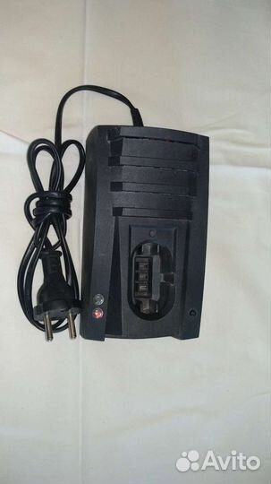 Зарядное устройство