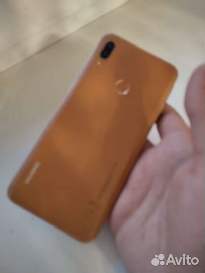 Телефон huawei Y7