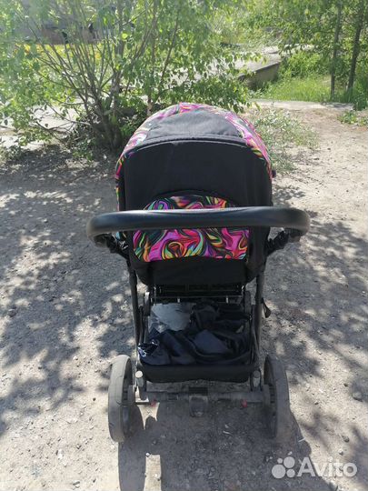 Прогулочная коляска