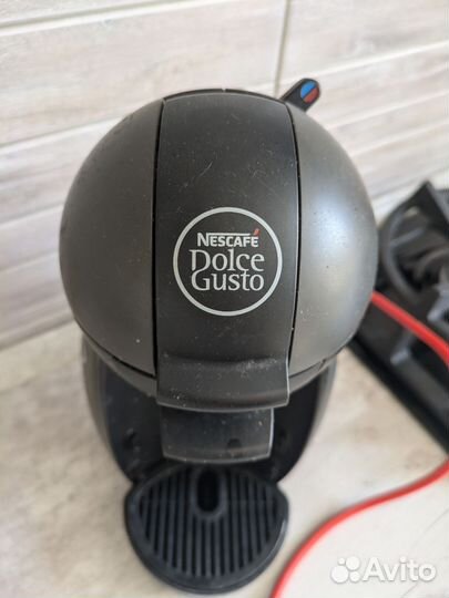Кофеварка капсульная dolce gusto