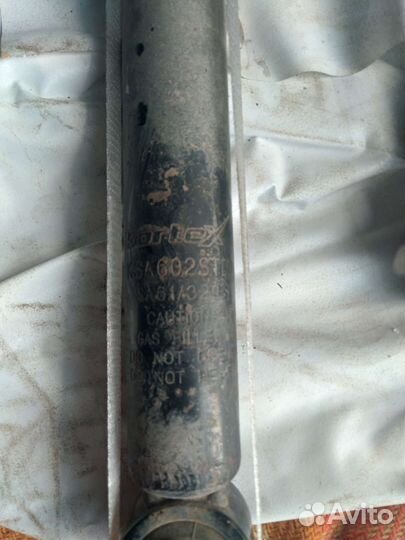 Амортизаторы задние