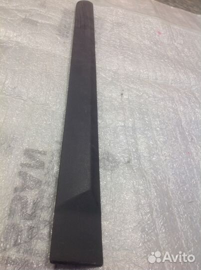 Молдинг задней правой двери Volvo XC90