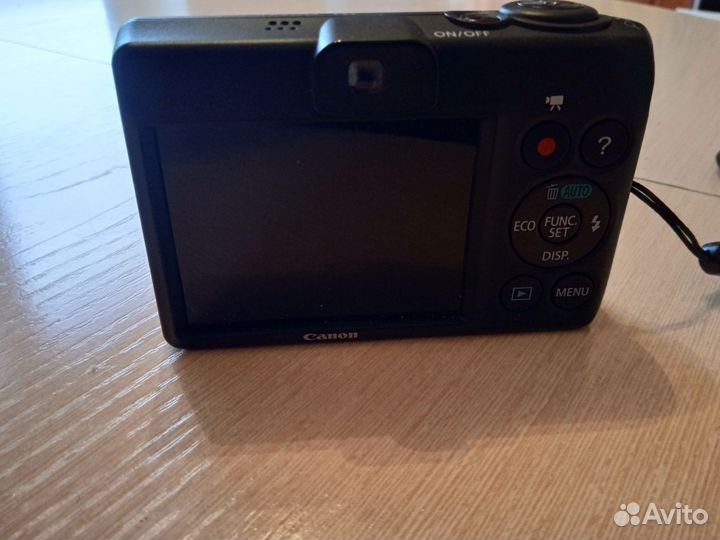 Компактный фотоаппарат canon