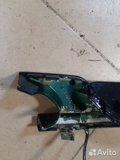 Mercedes w 202 заглушка бусировочного крюка