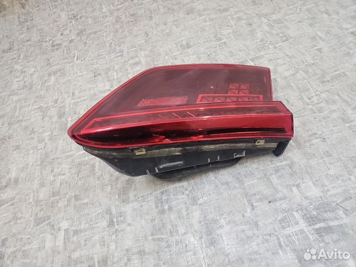 Фонарь задний левый Volkswagen Tiguan c 2016
