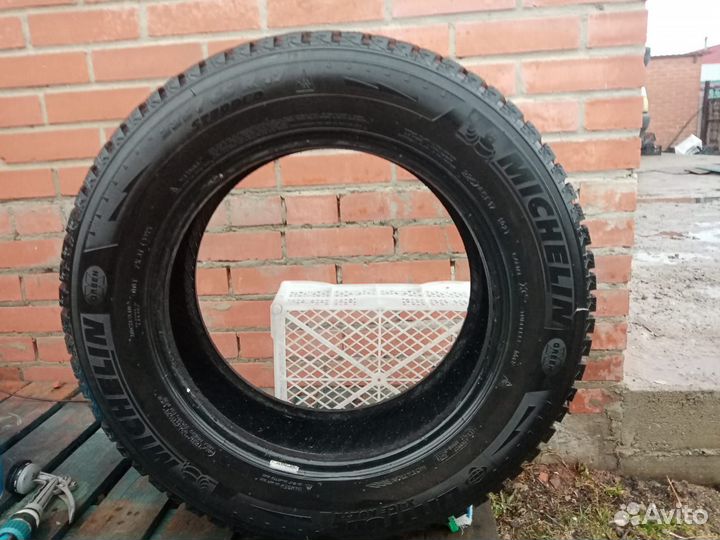 Michelin X-Ice North 225/65 R17