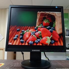 Монитор ЖК широкоформатный 22" Samsung 2223NW черн