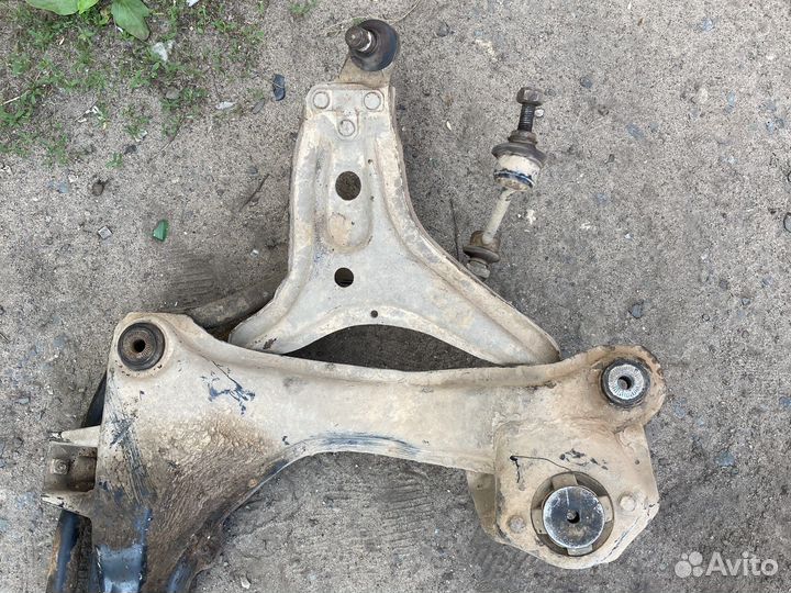 Подрамник ауди 80 б4