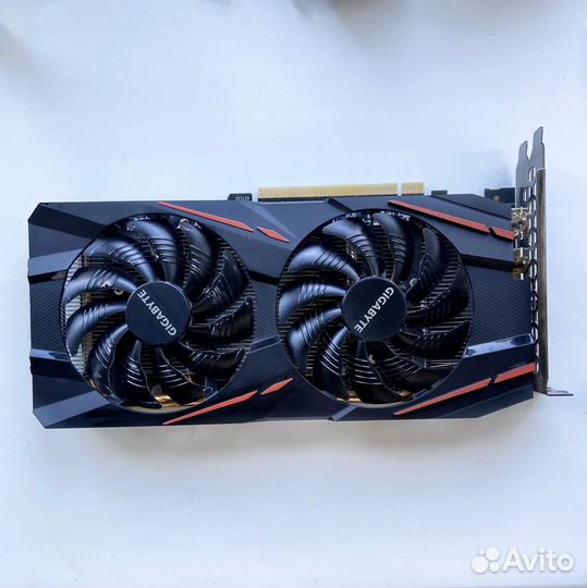 Видеокарта gigabyte RX 580 8GB