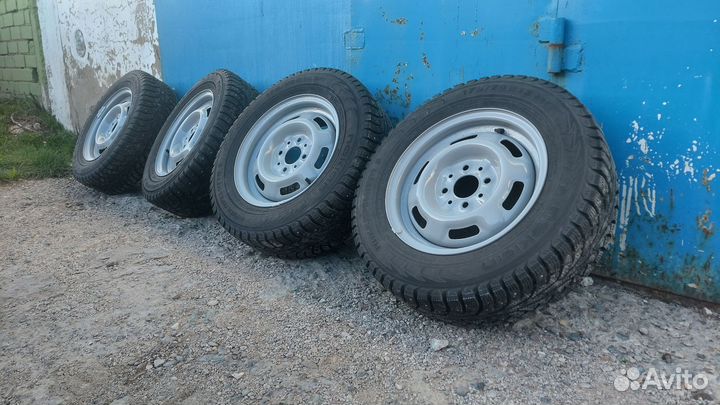 Колеса зимние 175 70 r13 Nokian