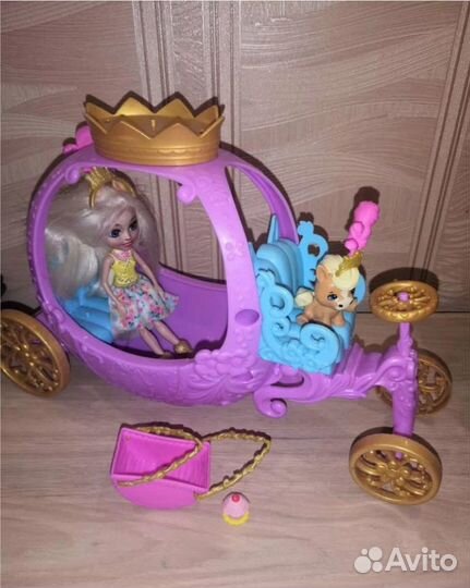 Enchantimals королевская карета