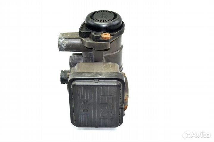 Кран управления тормозами прицепа renault trucks P