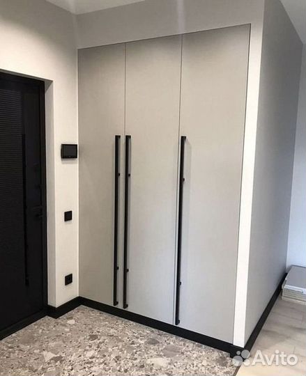 Шкаф распашной на заказ