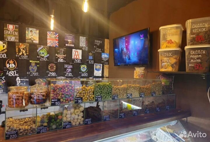 Продавец разливного пива