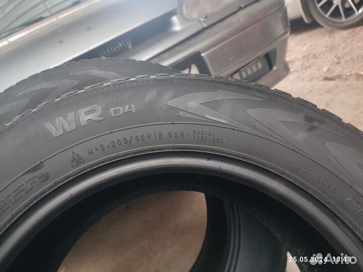 Nokian Tyres WR D4 20.5/65 R16