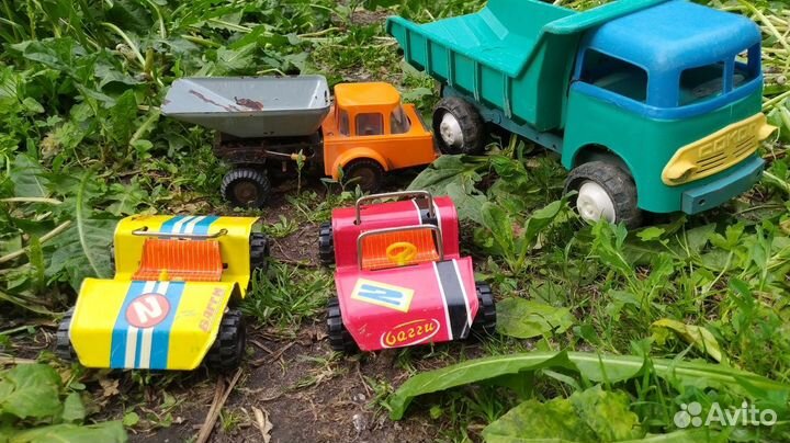 Игрушечные машинки СССР, модельки коллекционные