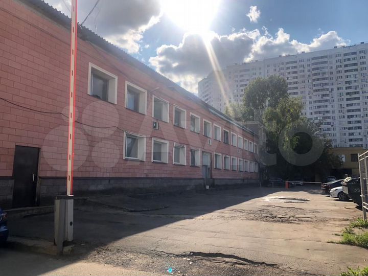 Здание, 860 м²