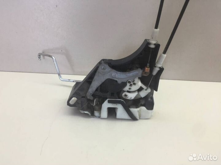 Замок двери передней правой Mitsubishi L200 KB 200