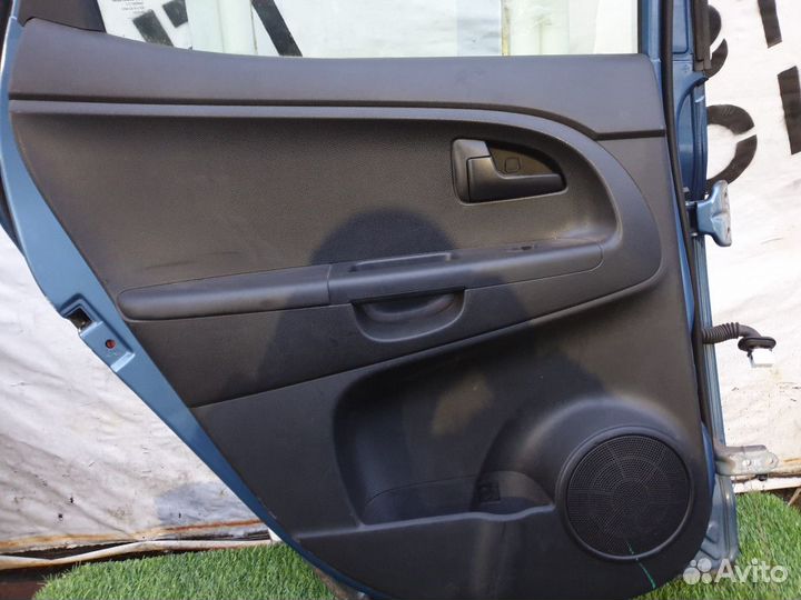 Обшивка для двери задней левой Kia Venga