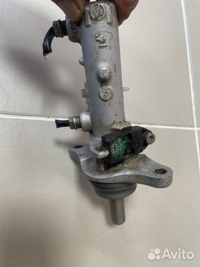 Цилиндр тормозной главный Skoda Rapid 2