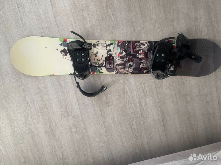 Продам сноуборд