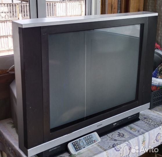Телевизор Hitachi c21-TF750s