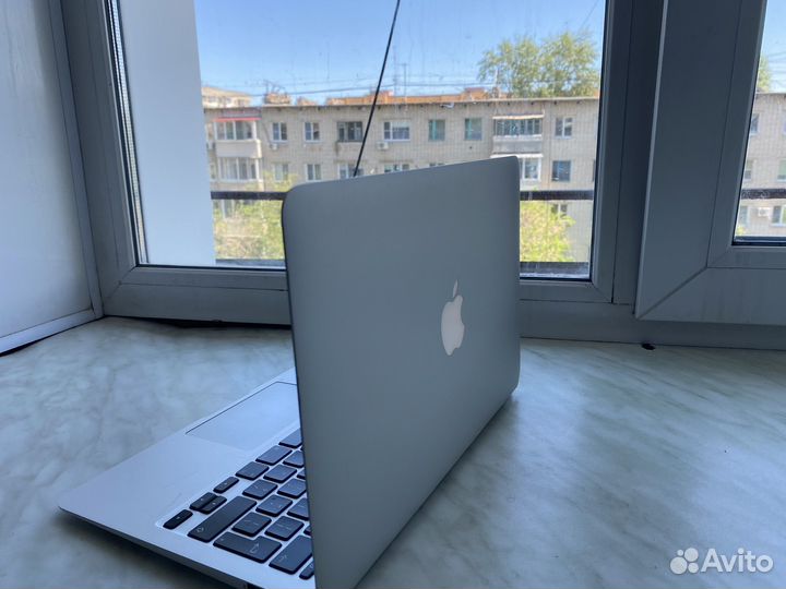 Apple MacBook air 11 2012