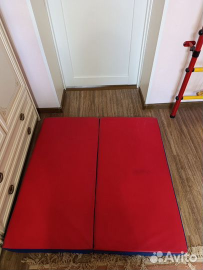 Детская шведская стенка с матом