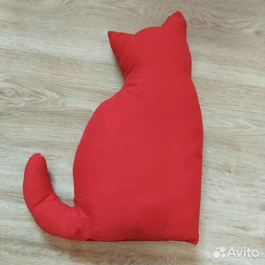 Подушка в виде кота