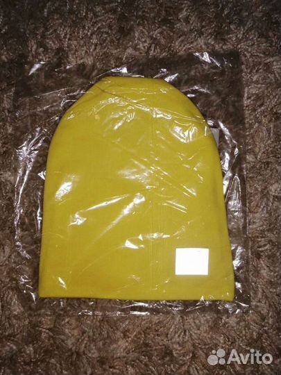 Шапка трикотажная (новая)