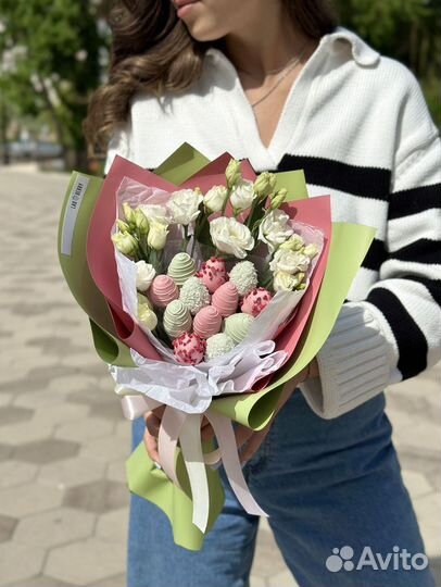 Букеты из клубник в шоколаде