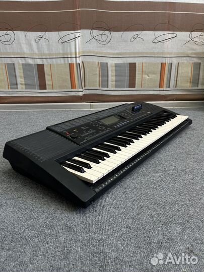 Синтезатор Yamaha PSR-320