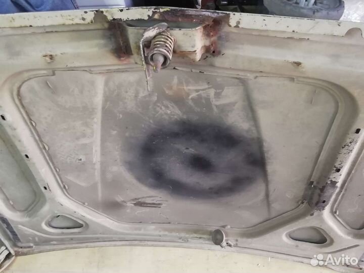 Капот от волги