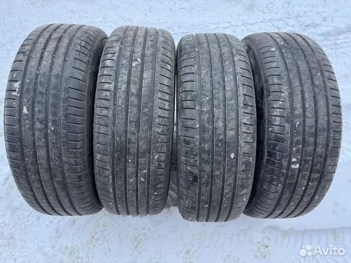 Bridgestone Alenza 001 215/65 R16 98H