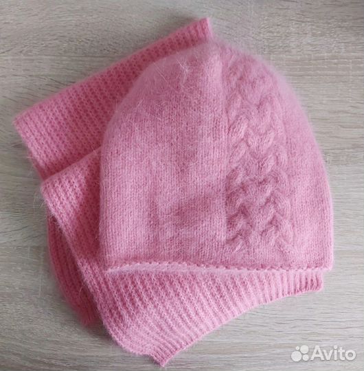 Шапка женская вязаная