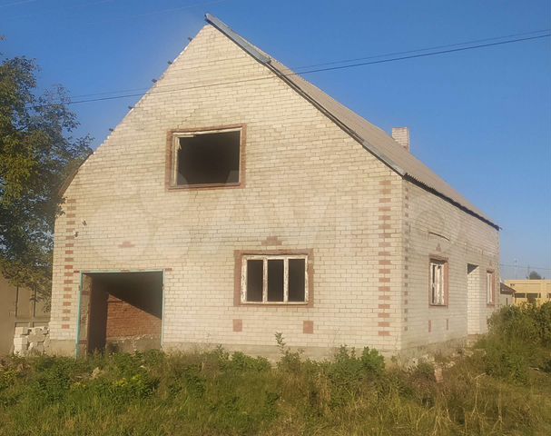 Дом 186 м² на участке 9 сот.