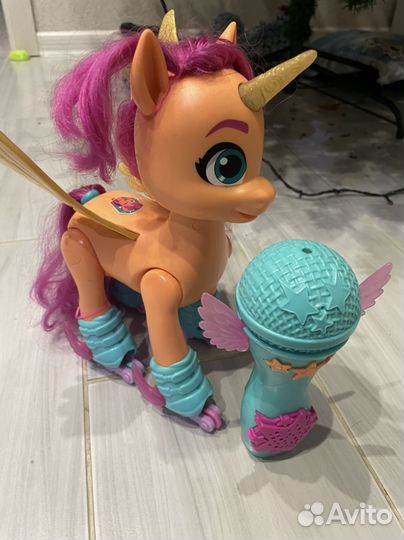 Игрушка пони поющая с микрофоном