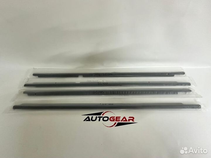 Молдинг стекла двери Land cruiser 100