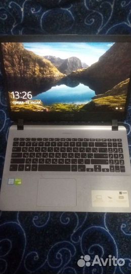 Ноутбук asus