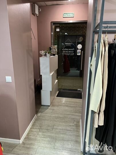 Магазин женской одежды (шоурум)