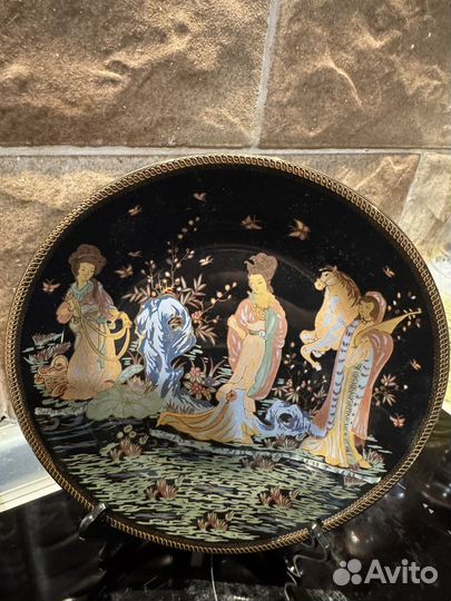 Сувенирная тарелка