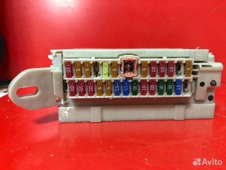 Блок предохранителей Lexus Ls600H